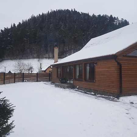 Sura Lu' Vasile. Bed & Breakfast Crivina  Dış mekan fotoğraf