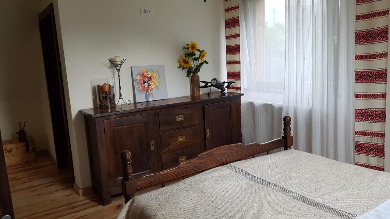 Sura Lu' Vasile. Bed & Breakfast Crivina  Dış mekan fotoğraf
