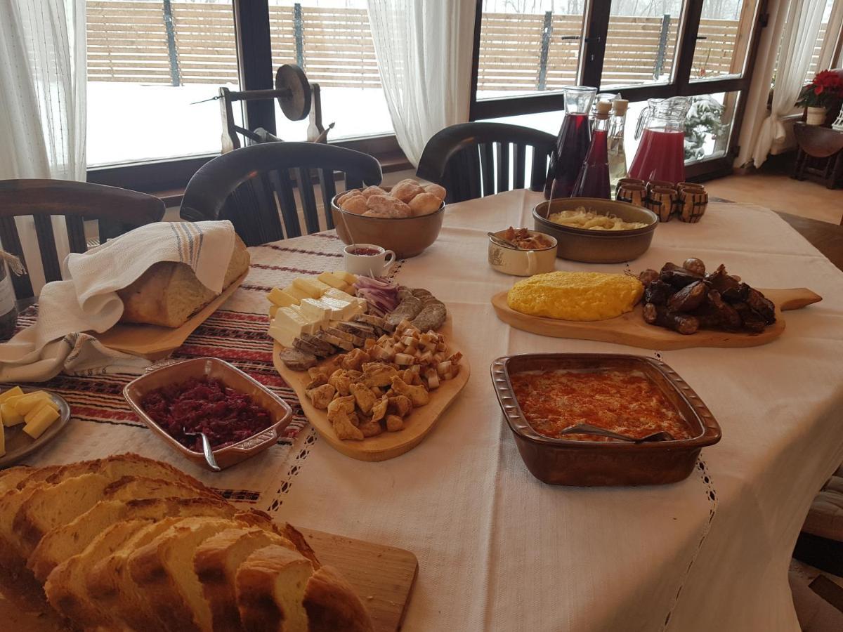 Sura Lu' Vasile. Bed & Breakfast Crivina  Dış mekan fotoğraf